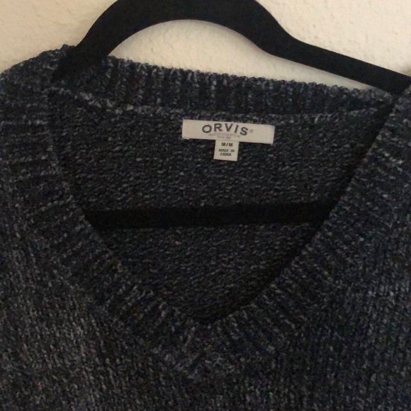 Medium v-neck Orvis sweater. - Picture 2 of 3